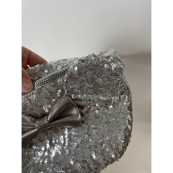 Minnie Mouse Disney Loungefly Hip Bag Fanny Pack Silver Sequin Bow HTF Rare READ - Picture 9 of 13